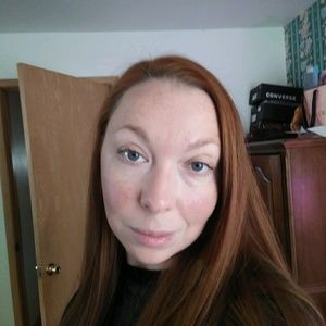 Meet your Posher, Carly